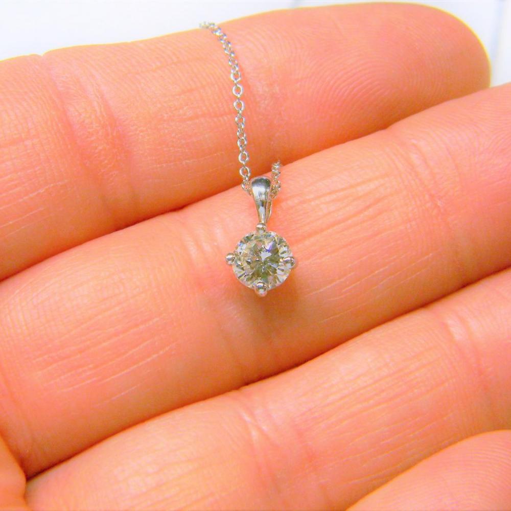Single stone diamond pendant clearance